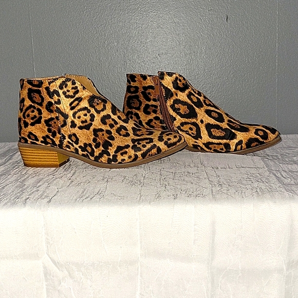 Source Unknown Shoes - Leopard Print Ankle Boot